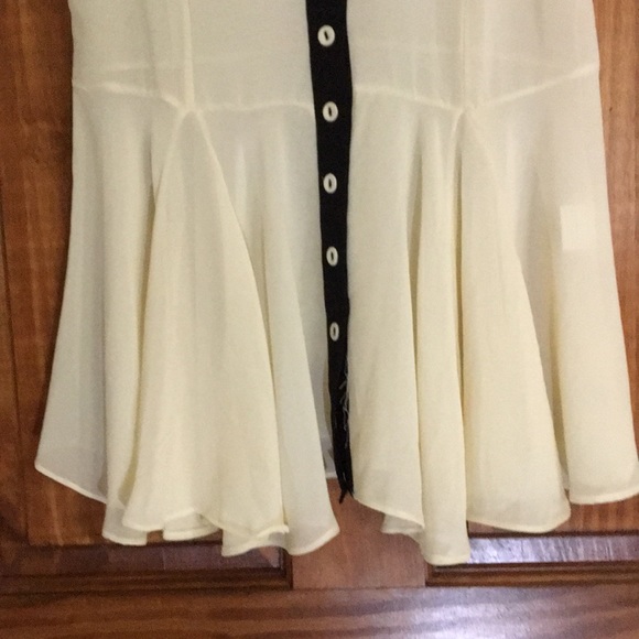 NWOT/Semi- Sheer Button-Up Tank Blouse w/ Collar - Picture 5 of 8